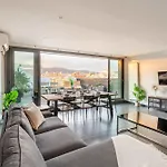 Amazing 3 Bedroom Penthouse In Plaza Espana