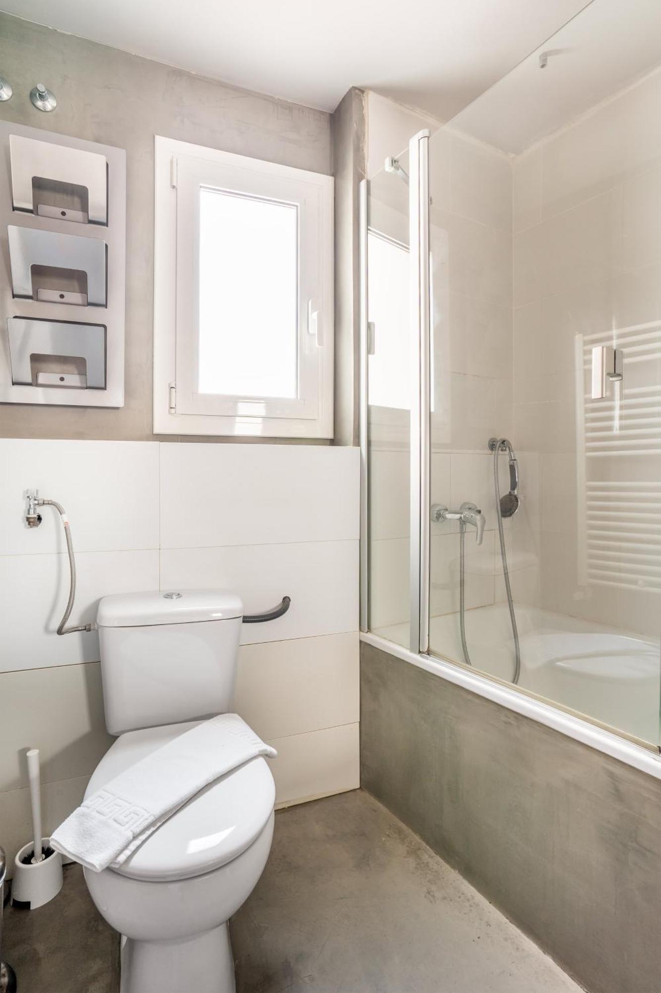 Amazing 3 Bedroom Penthouse In Plaza Espana Appartement